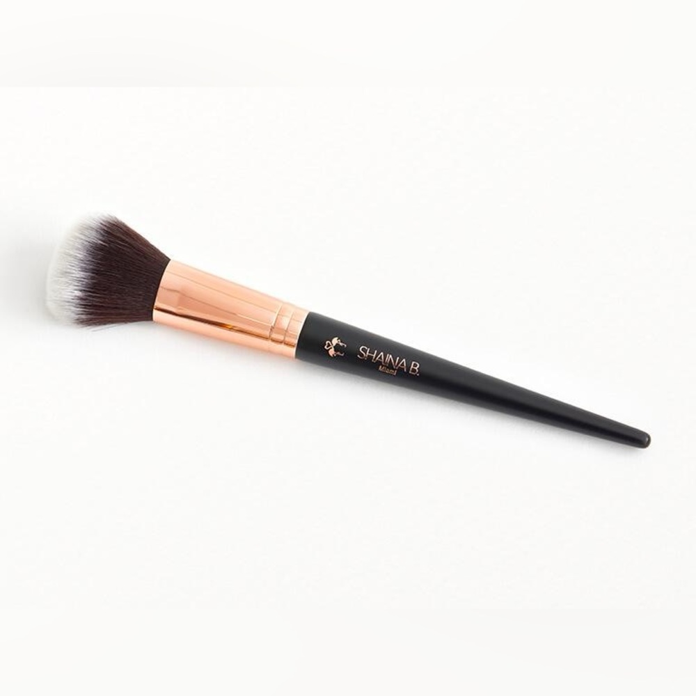 SHAINA B | BLUSH BRUSH
